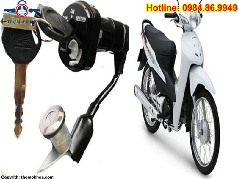 Tháo ổ khóa cơ xe Wave