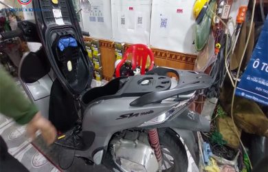 Kiểm tra xe SH Mode còn nước làm mát không?