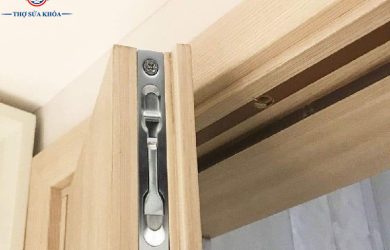 Cách Lắp Chốt Âm Cửa Gỗ 2 Cánh
