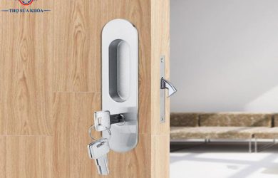 Khóa Cửa Lùa Bằng Gỗ