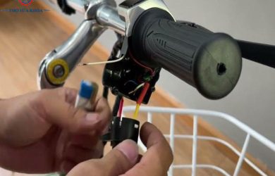 Thay Ổ Khóa Xe Đạp Điện