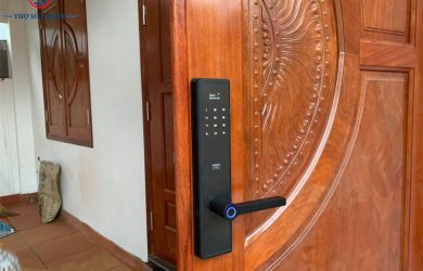 Cách Lắp Đặt Khóa Cửa Vân Tay Cho Cửa Gỗ
