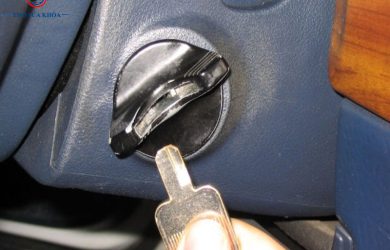 Cắm Chìa Khóa Không Vặn, Không Đề Được Ô Tô