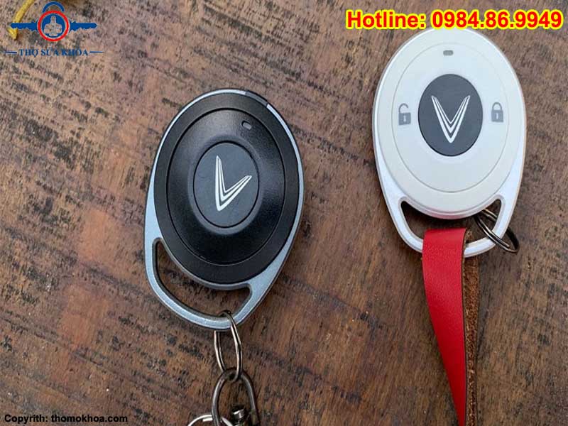Cách Sử Dụng Chìa Khóa Thông Minh Xe Máy Điện VinFast