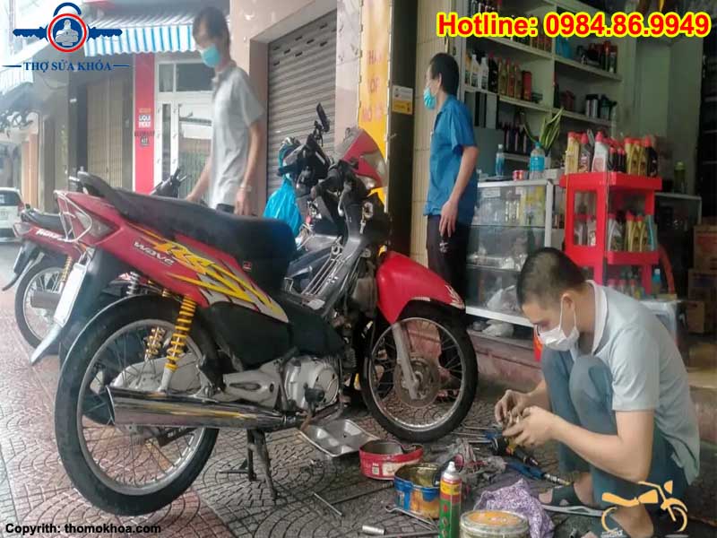 Thợ Sửa Khóa Xe Máy Tại Huyện Hóc Môn