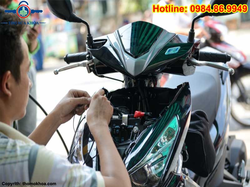 Xe Vario Mở Khóa Không Lên Điện?