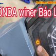 Xe Winner Nhấp Nháy Đèn Vàng