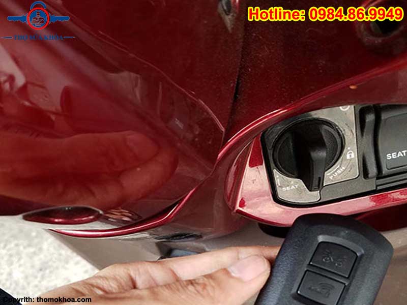 Xe Vision Bị Lỗi Đèn Đỏ Ở Núm Vặn