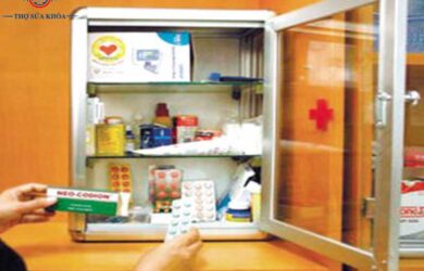 Mở Khóa Tủ Thuốc Gia Đình