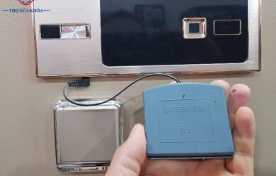 Cách Sử Dụng Hộp Tiếp Pin Ngoài Cho Két Sắt Điện Tử