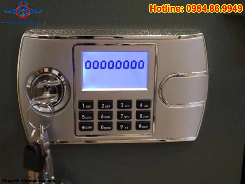 Màn Hình LCD Của Két Sắt Điện Tử Bị Mờ Hoặc Không Hiển Thị