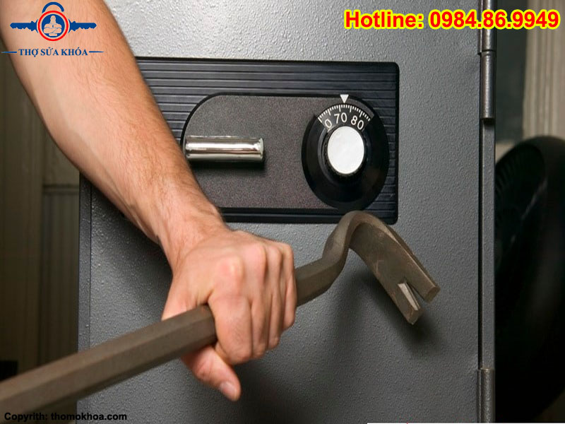 Mất Chìa Khóa Két Sắt