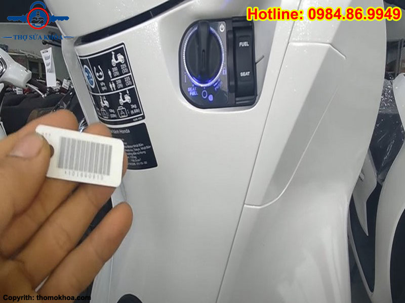 Cách Mở Xe Grande Bằng Mã Vạch ID