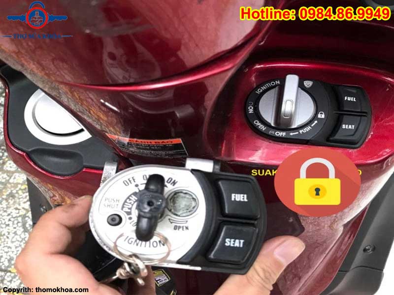 Lắp Khóa Chống Trộm Xe Grande