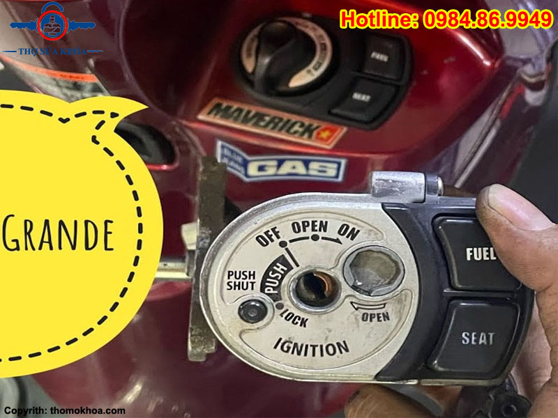 Thay Ổ Khóa Xe Grande