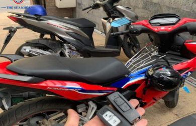 Cách Nổ Máy Khẩn Cấp Bằng Mã ID Trên Xe Tay Ga Yamaha Khi Mất Chìa