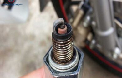 Cách Vệ Sinh Bugi Xe Máy