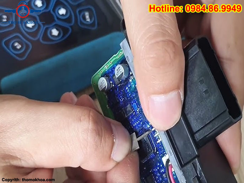 Làm Lại Mã ID Smartkey Khi Mất Hết Mã Và Chìa