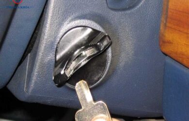 Mẹo Xử Lý Chìa Khóa Xe Máy Bị Gãy Trong Ổ